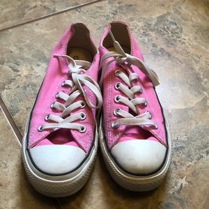 Pink converse men’s size 6 (woman’s 8)